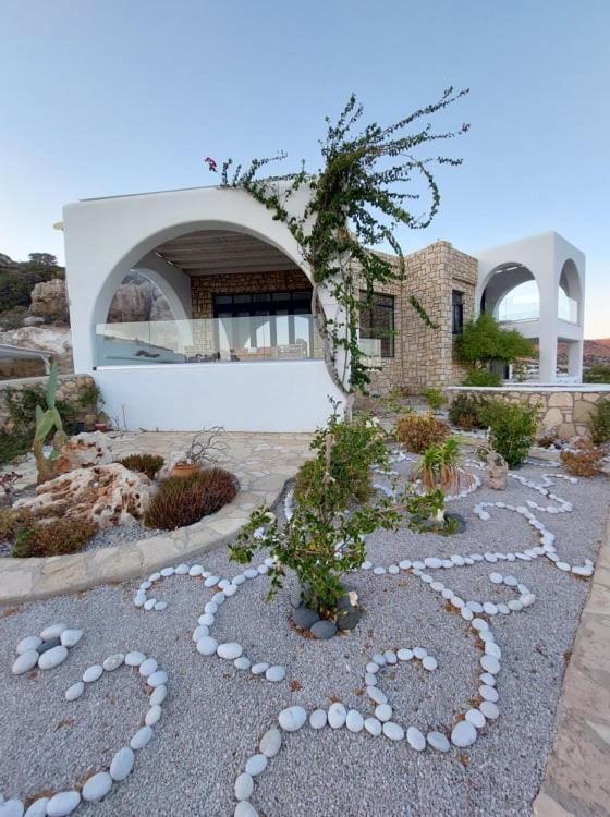 Evilia Luxury Villa Amoopi Exterior photo