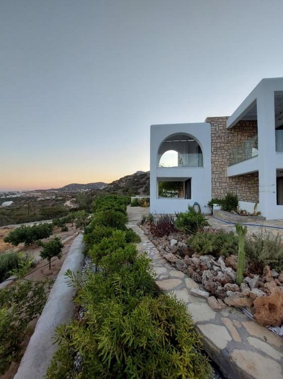 Evilia Luxury Villa Amoopi Exterior photo