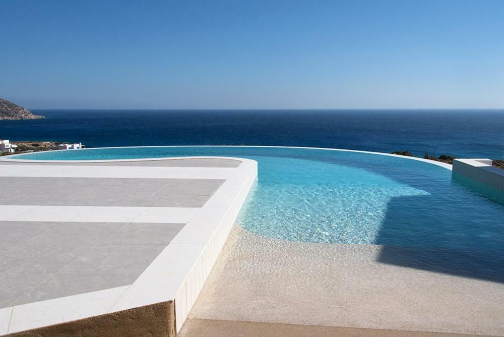 Evilia Luxury Villa Amoopi Exterior photo