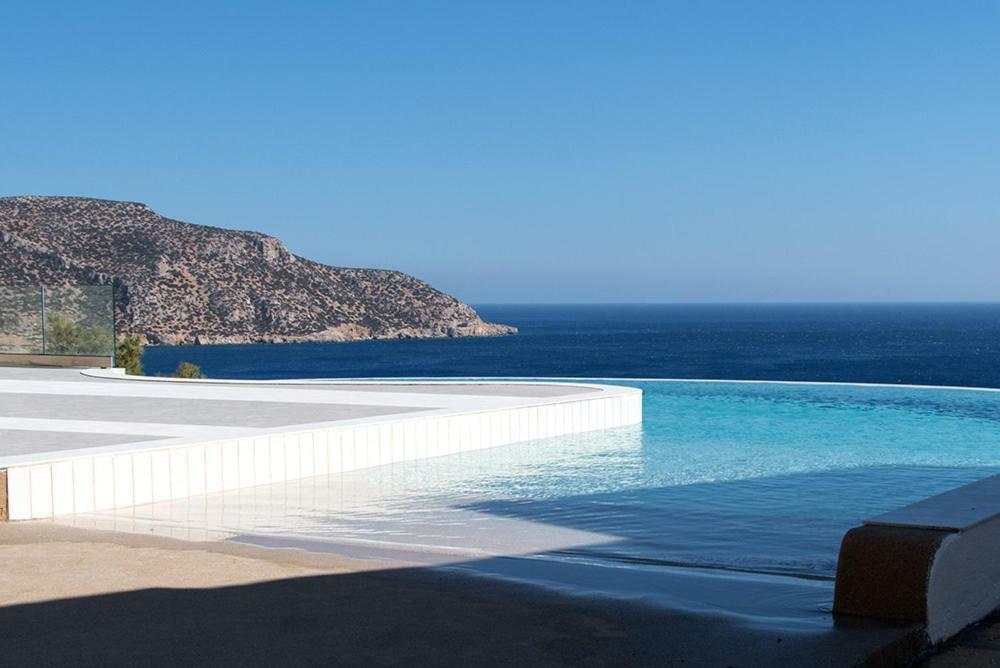 Evilia Luxury Villa Amoopi Exterior photo